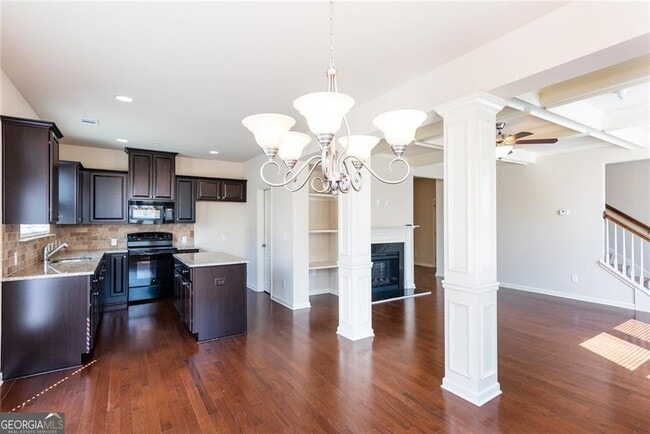 Building Photo - 2263 Spicy Pine Dr