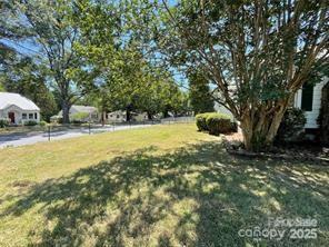 Building Photo - 765 N Church St