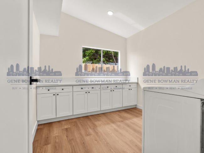 Building Photo - Charming 4-Bedroom Corner Lot Home with Pr...