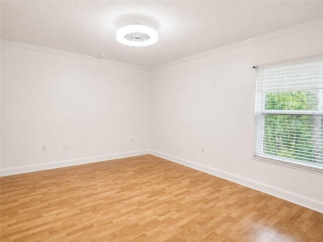 Building Photo - 4570 Ringwood Meadow
