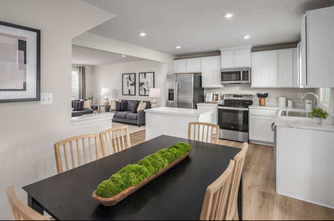 Building Photo - 5127 Stevedore Way