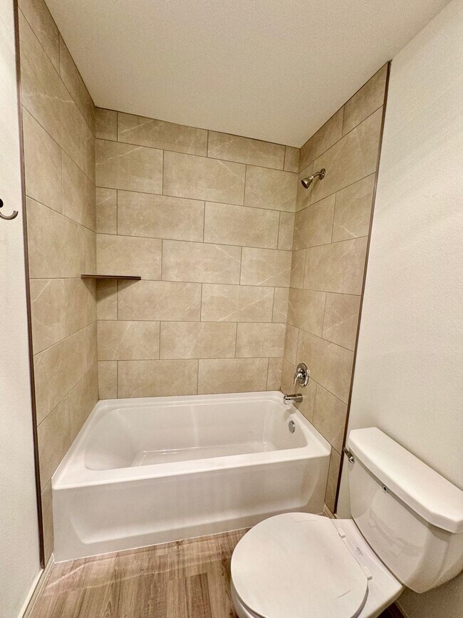 Building Photo - 3 Bed 2 Bath - Frenship ISD