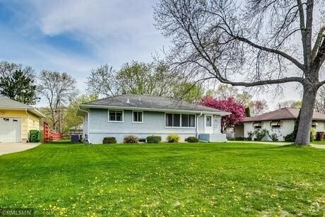 Building Photo - 3800 Commodore Dr