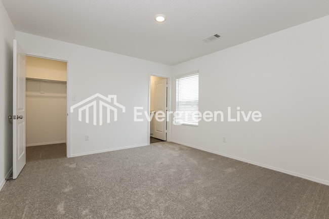 Building Photo - 1255 Tsar Rd