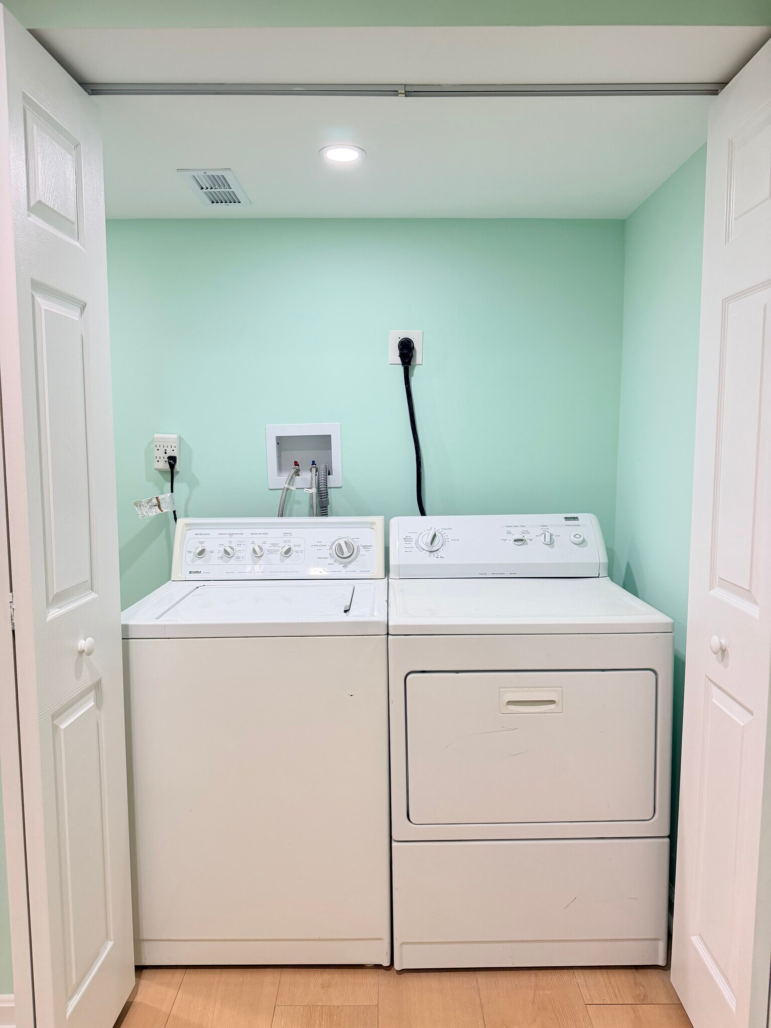 Building Photo - 20323 Snowpoint Pl