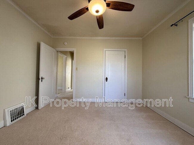 Building Photo - 2716 Central Ave