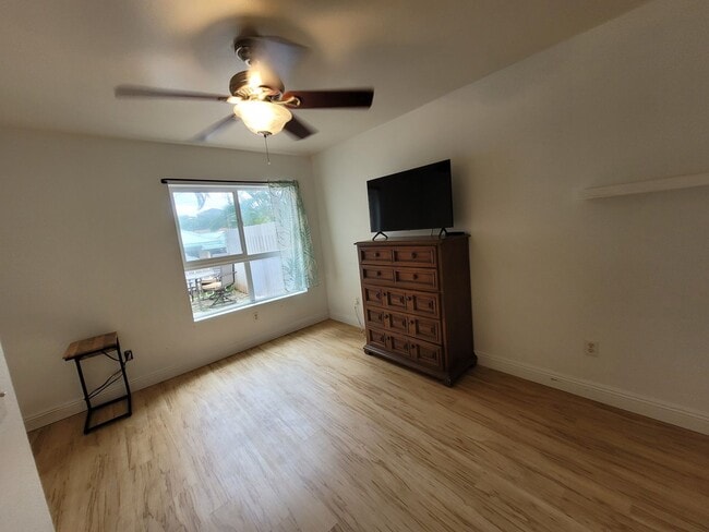 Building Photo - Central Maui - 3 bedroom, 2 bath condo, 5 min from hospital, Kaiser & gov't facilities