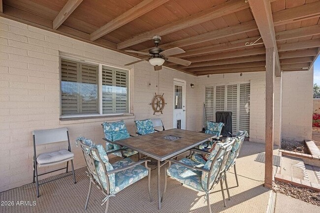 Building Photo - 2137 E Apollo Ave