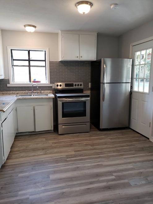 Building Photo - 1820 Meadowlark Ln