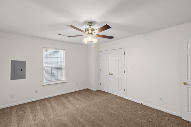 Building Photo - 1620-1622-1622 Juniper Dr