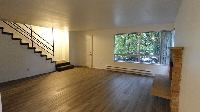 Building Photo - ar14000