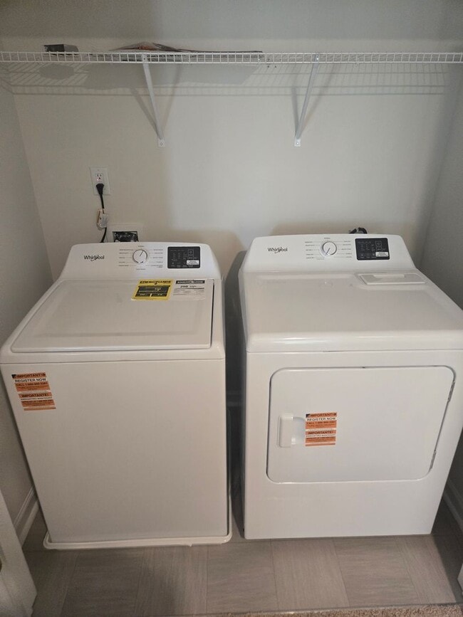 Building Photo - New Construction in Brightwood Farms!