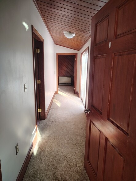 Hall - 18 Buckwood Rd