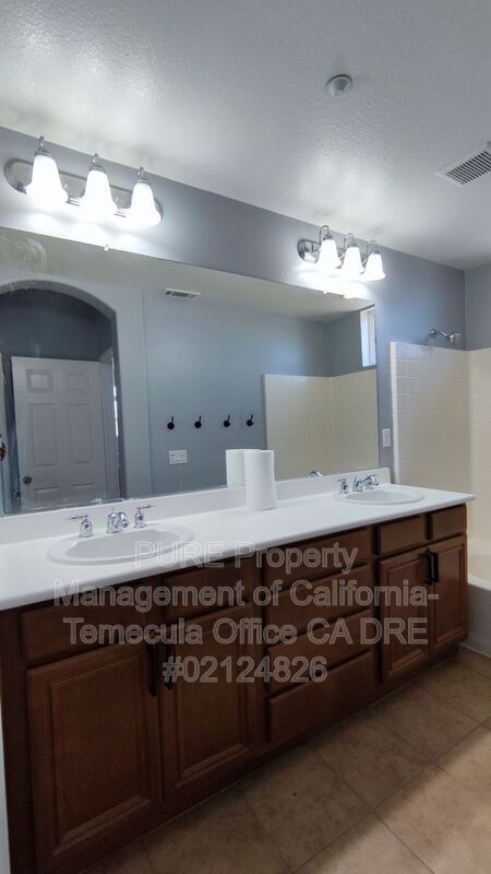 Building Photo - 31018 Strawberry Tree Ln