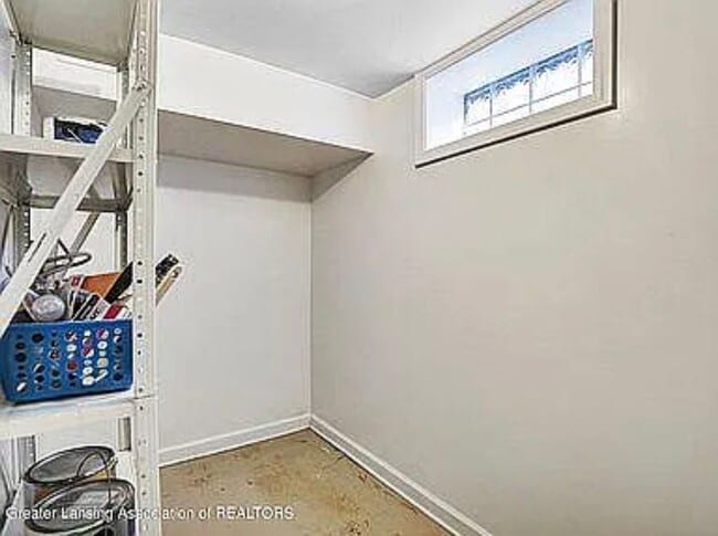 Building Photo - 331 W Saginaw St