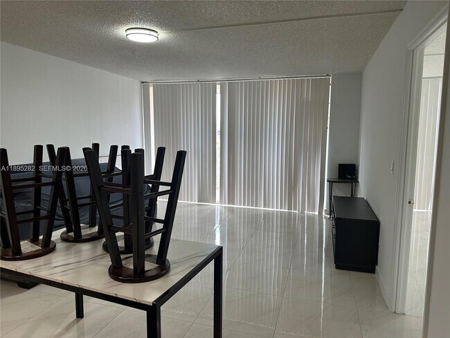 Building Photo - 7051 Environ Blvd