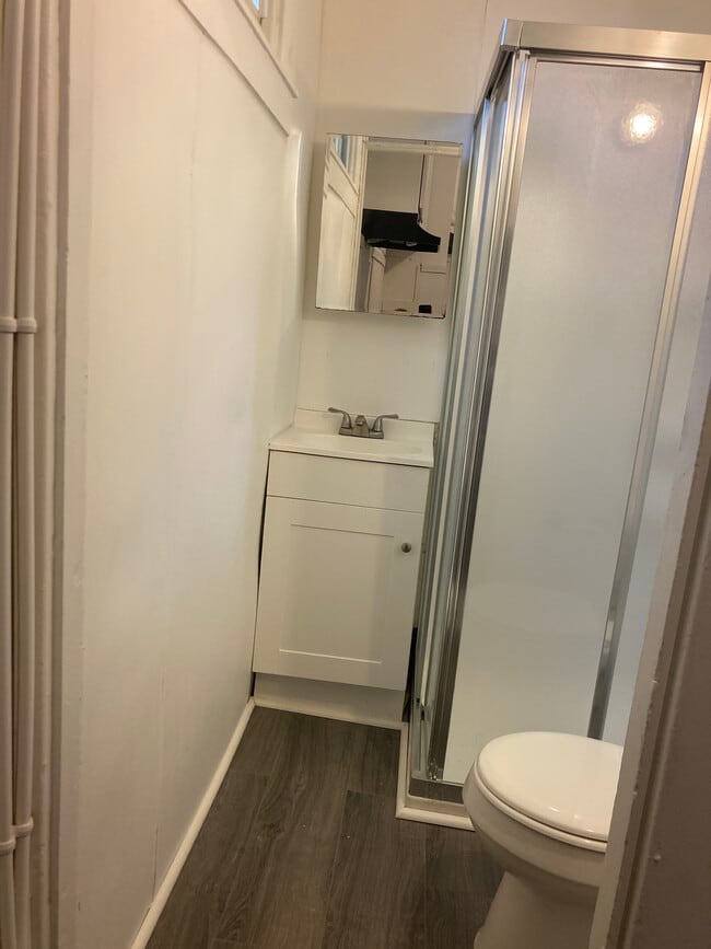 Building Photo - 500 W Wyoming Ave