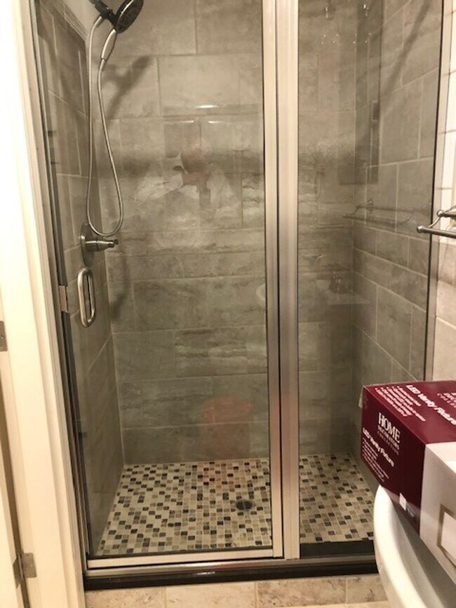 Building Photo - 1421 Florence Ln