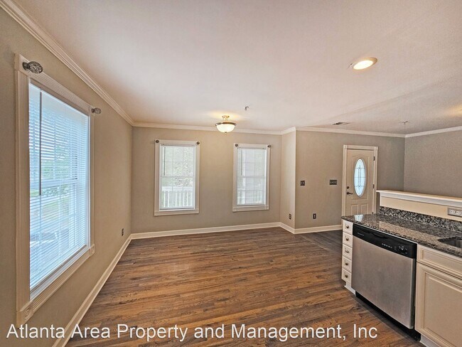 Building Photo - 4 br, 3.5 bath House - 138 Brook Cir SE