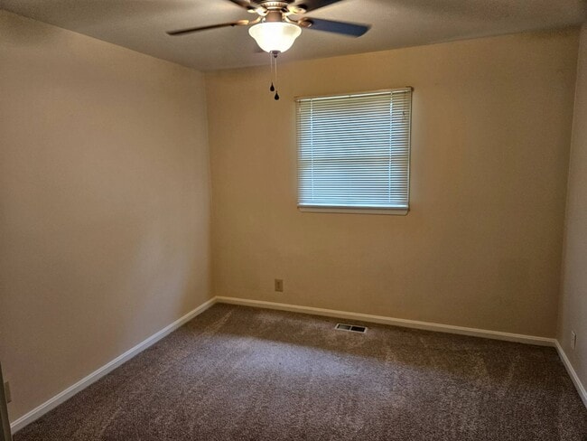 Building Photo - 121 E South St