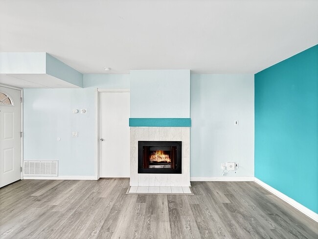 Building Photo - 13316 Caminito Ciera