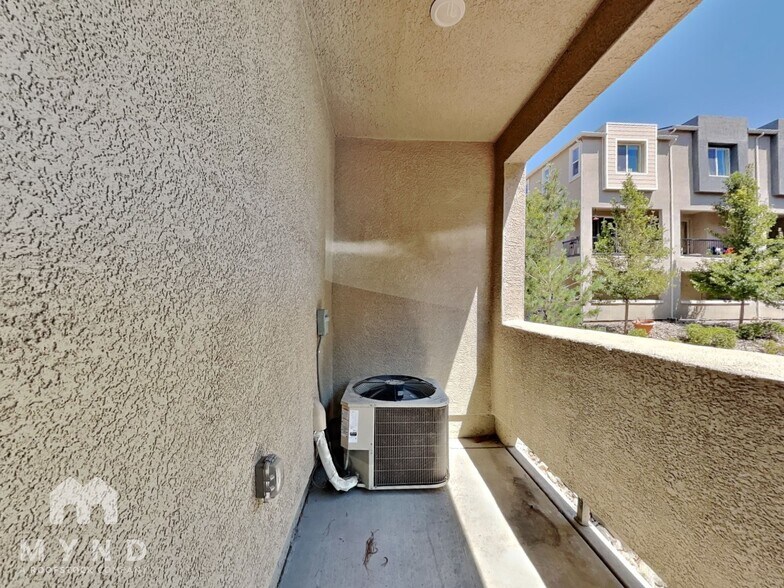 Building Photo - 2988 Silver River Ln