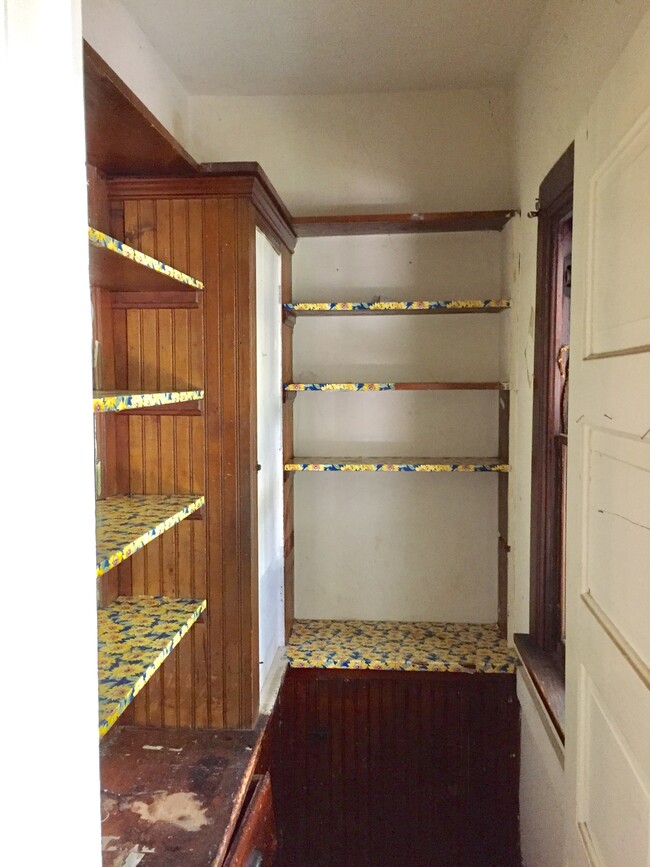 Pantry - 1026 Drake St