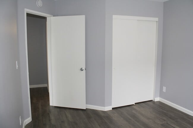 Building Photo - 20703 Roseton Ave