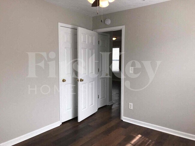 Building Photo - 311 Azalea Loop