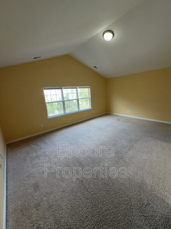 Building Photo - 4520 Shady Side Ln
