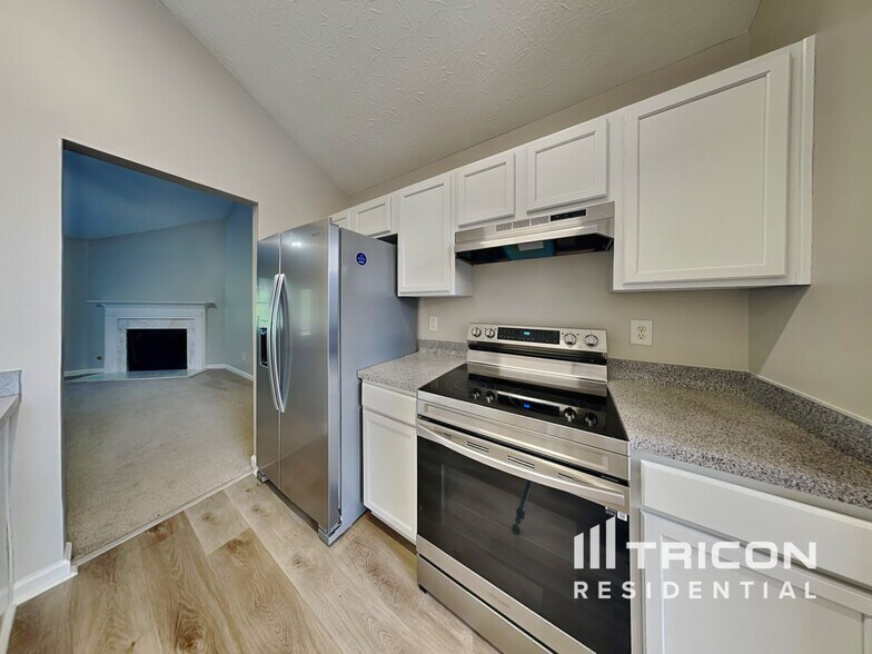 Building Photo - 5545 Amber Cove Way