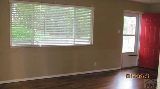 Building Photo - ALL PROSPECTIVE TENANTS MUST SUBMIT A $58 ...