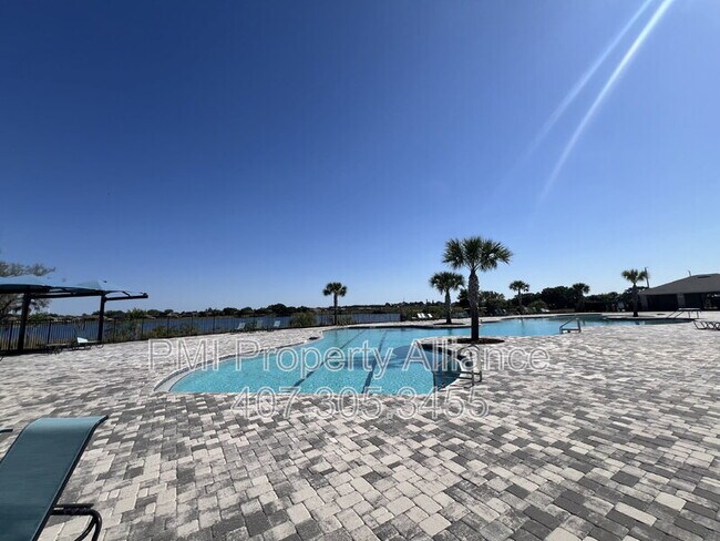 Building Photo - 1002 Corso Dr