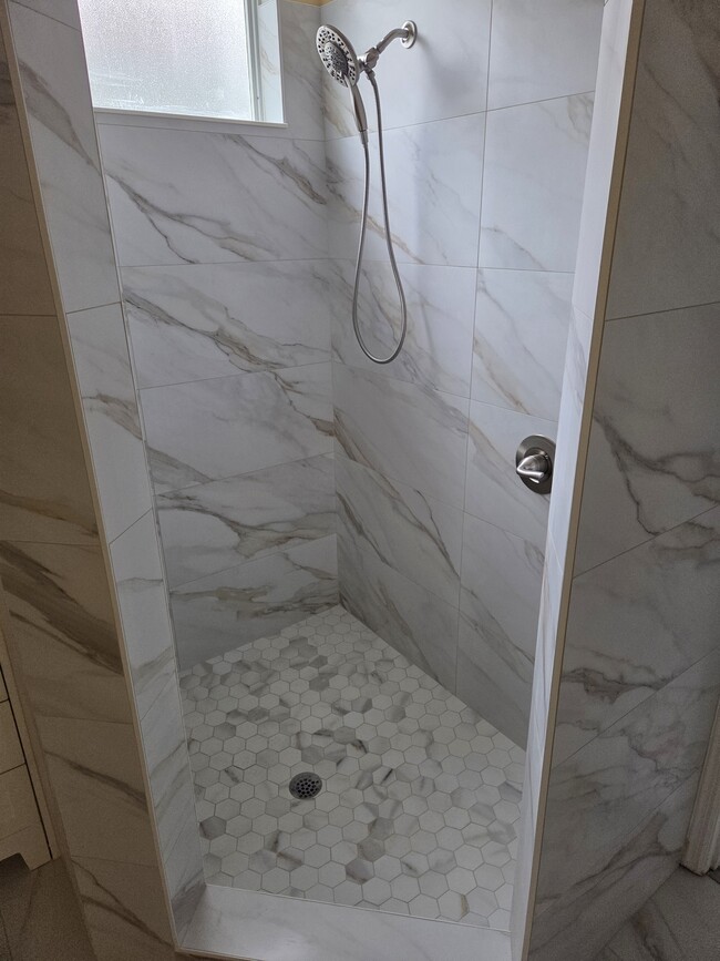 Building Photo - 1462 Daryl Dr