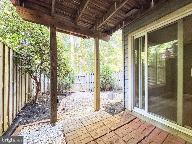 Building Photo - 11742 Valley Ridge Cir