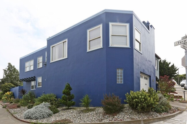 Building Photo - Two-story, 3BR/2.5BA Single family home in...
