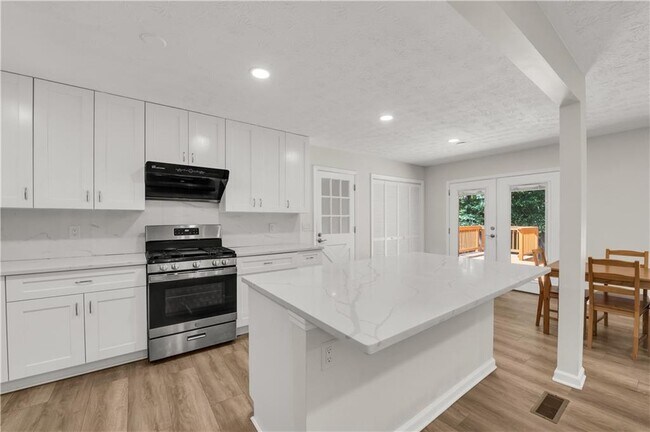 Building Photo - 5722 Port Dr