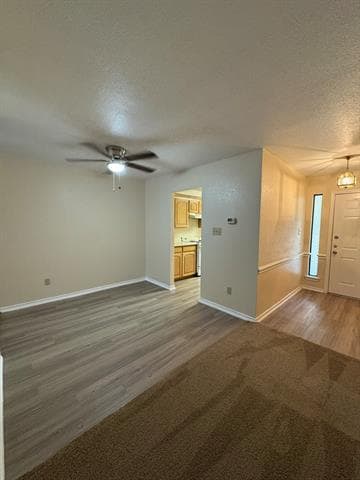 Building Photo - 800 Betty Ct