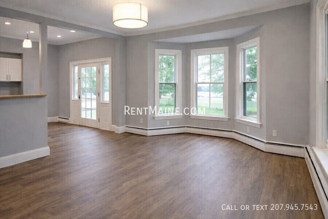 Building Photo - 15 Lloyd Ln