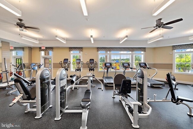 Building Photo - 4236 Winding Waters Terrace