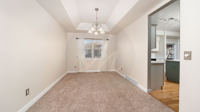 Building Photo - Westside 5 Bedroom Home Nestled Near Ute V...