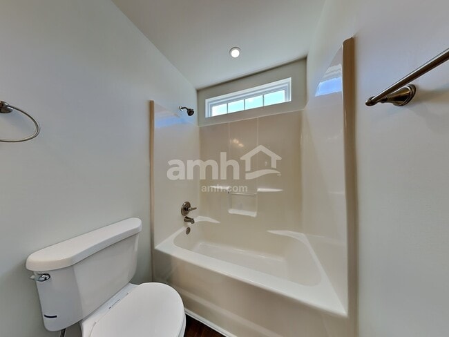 Building Photo - 4702 Ridgefall Rd