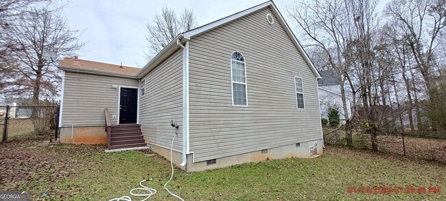 Building Photo - 2669 Deann Dr