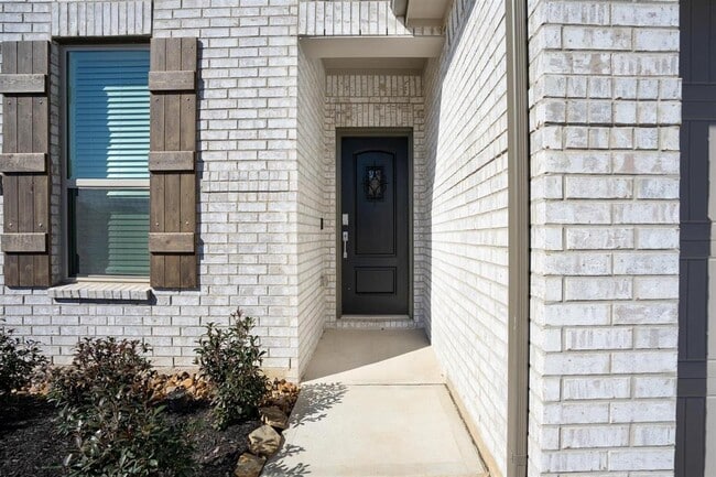 Building Photo - 2534 Blazing Star Dr