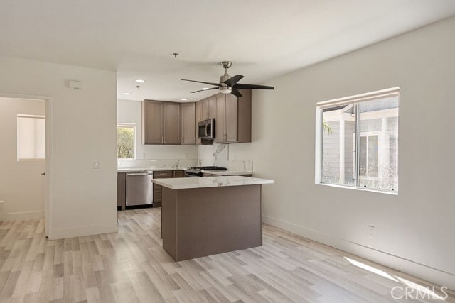 Building Photo - 260 Victoria St