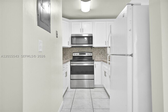Building Photo - 11715 SW 18th St