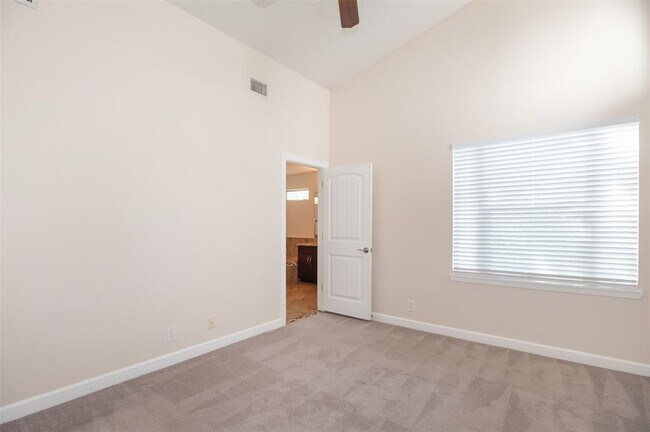 Building Photo - 1514 Betty Jo Dr