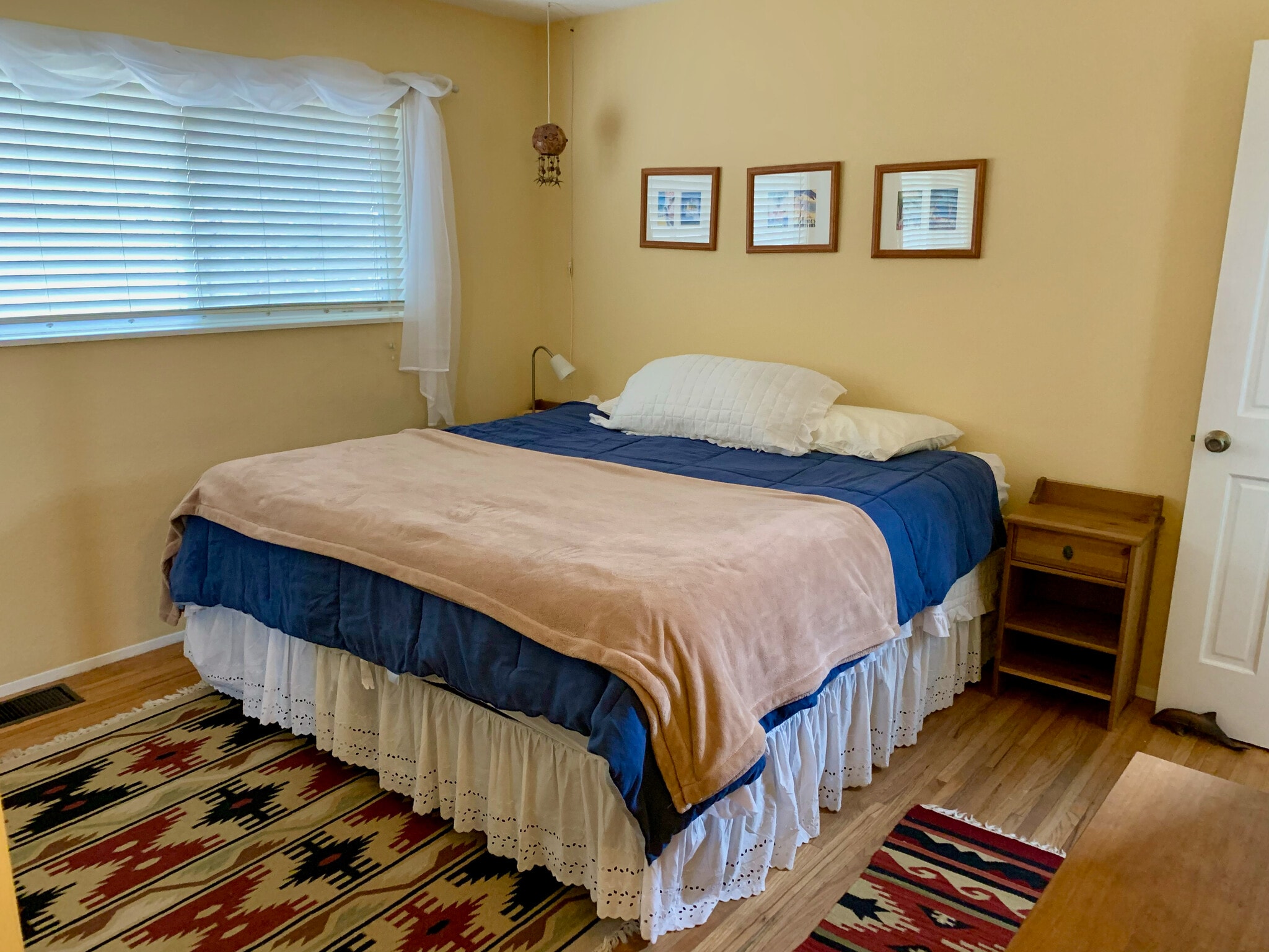 Master bedroom - 2708 Mesa Avenue