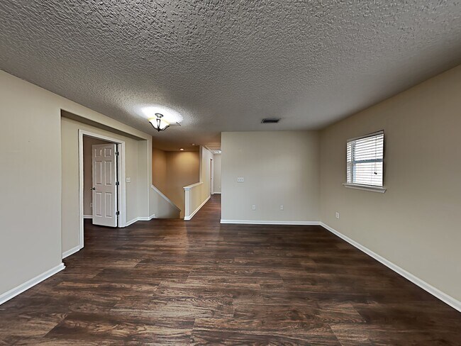 Building Photo - 2526 Britney Lakes Lane