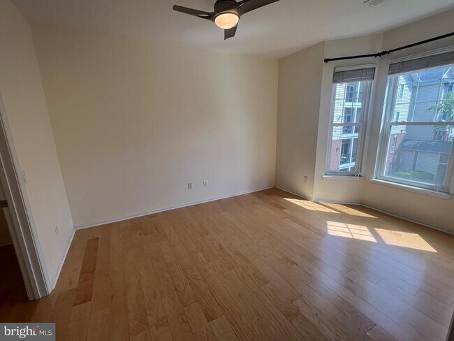 Building Photo - 1550 Spring Gate Dr.